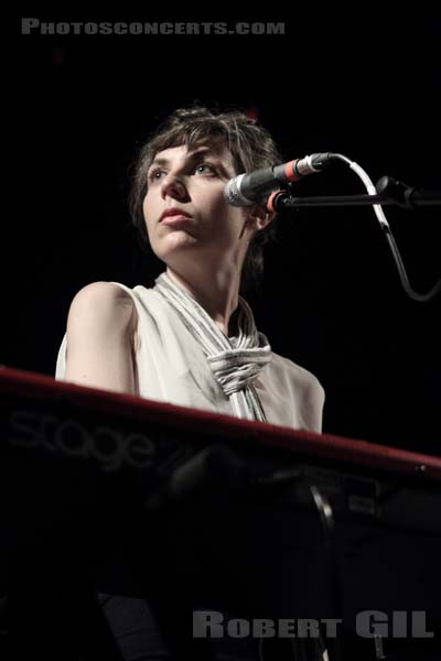 JULIA HOLTER - 2012-05-29 - PARIS - Trabendo - 